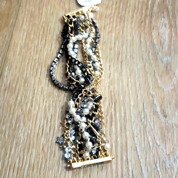 Betsey Johnson Jewelry - bracelet